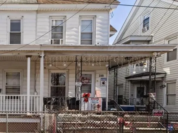 319 S 3rd St, Millville, NJ 08332