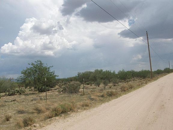 2nd image of 22211 W Black Peak Trl