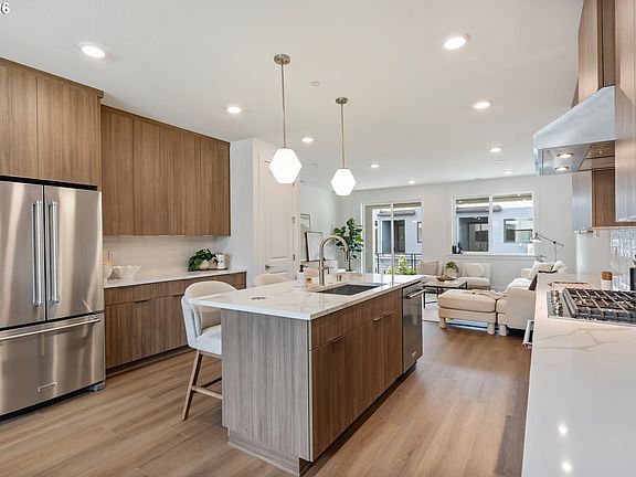 4th image of 6424 NW Olympic Ln #47