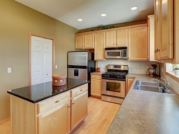 4th image of 12044 Waconia Cir
