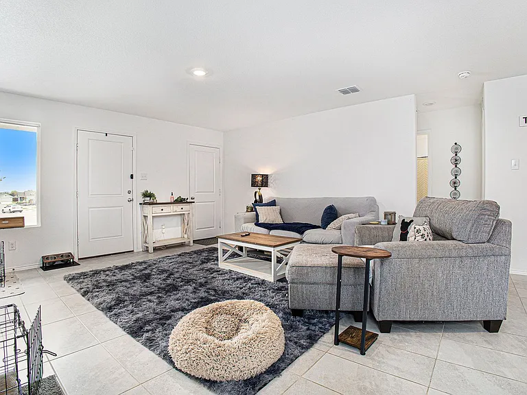 3624 Bluebird Ln — Photo 4