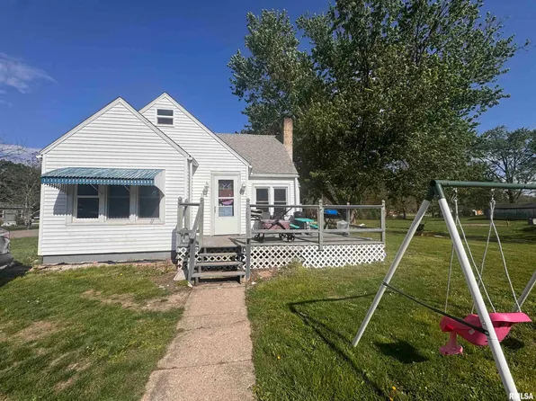 306 E Green St, Augusta, IL 62311