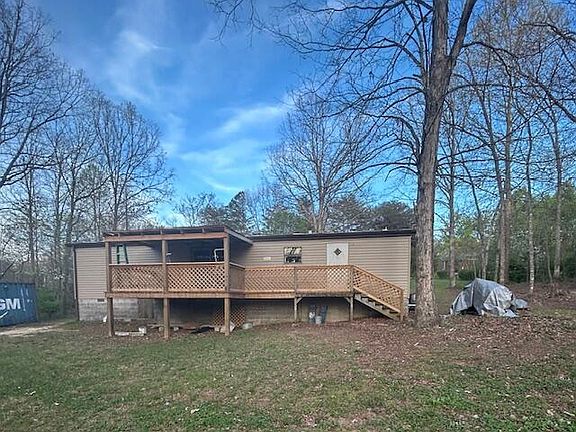 4th image of 1223 Sheppard Rd