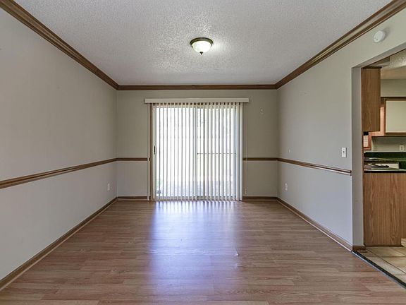 5th image of 9014 Mornington Dr