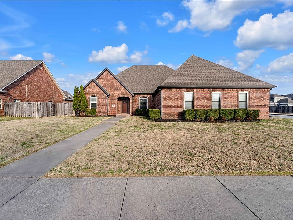 1st image of 584 N Mulligan Dr