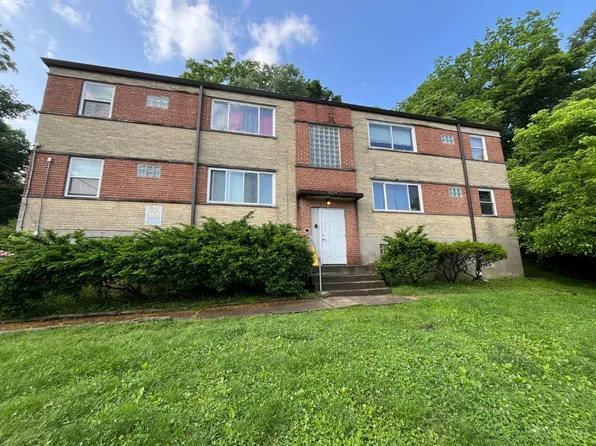 2825 Westknolls Ln, Cincinnati, OH 45211