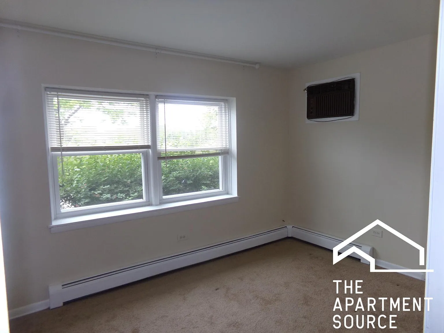 1923 Willow Road #4 — Photo 4