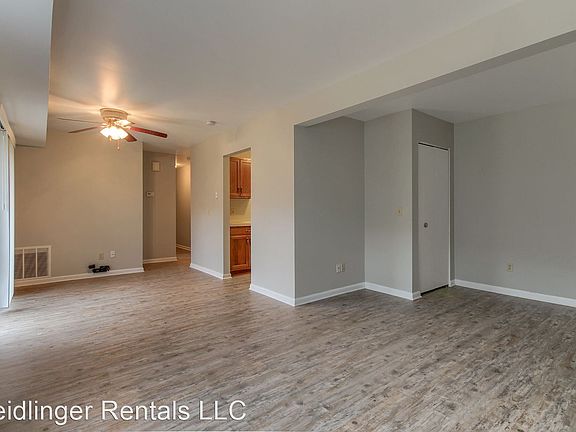 4th image of 561 Allison Dr APT 2