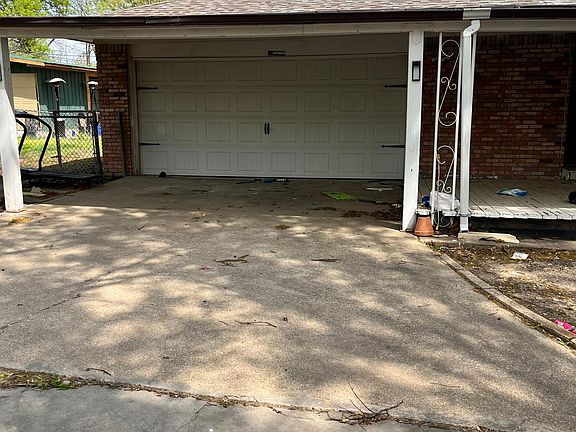 2nd image of 521 Terrace Dr