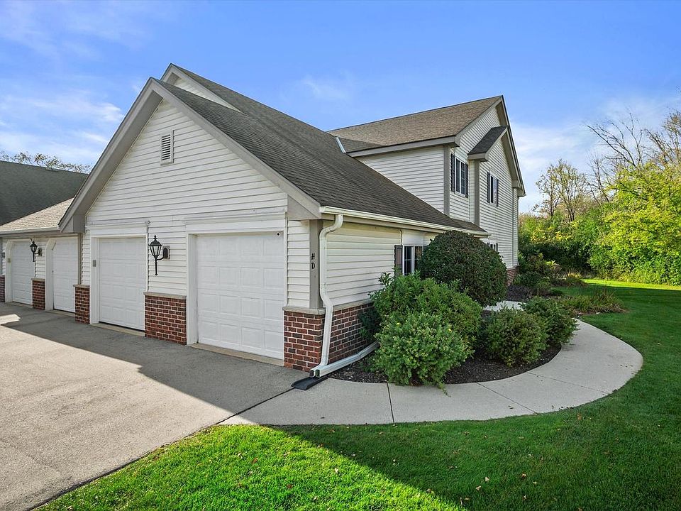 1st image of 558 Pewaukee ROAD #H