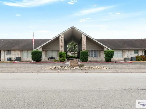 1500 Palm Valley Dr, Harlingen, TX 78552