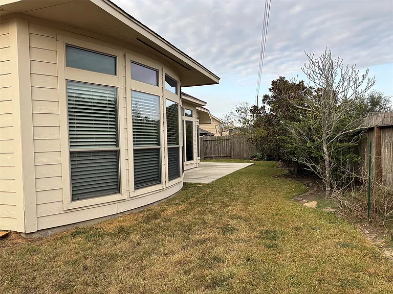 10902 Brighton Gardens Dr — Photo 30
