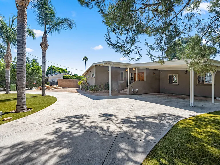 5433 Royer Ave — Photo 27