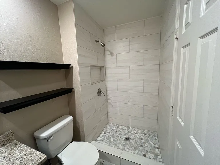 6700 Forestview Dr — Photo 23