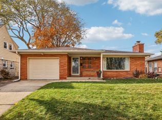 2605 S 82nd St, West Allis, WI 53219