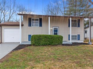 14 Marveline Dr, Saint Charles, MO 63304