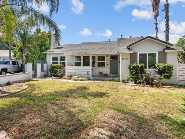 15438 Vintage St, Mission Hills, CA 91345