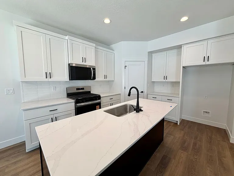 2719 N 2775 W #142 — Photo 6