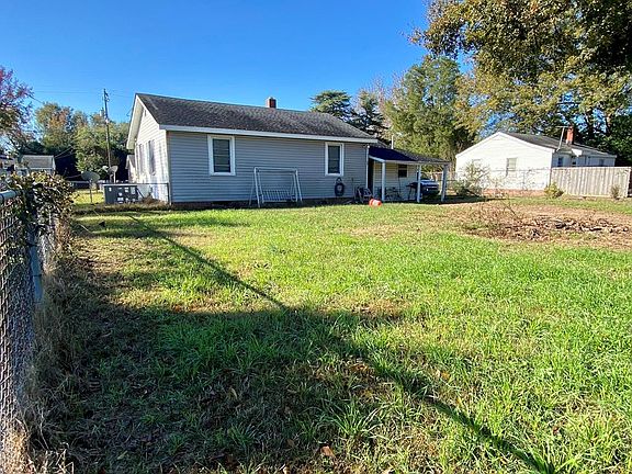 5th image of 712 Fleetwood Dr