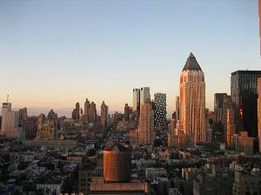 Rented by Prestigious International | media 9