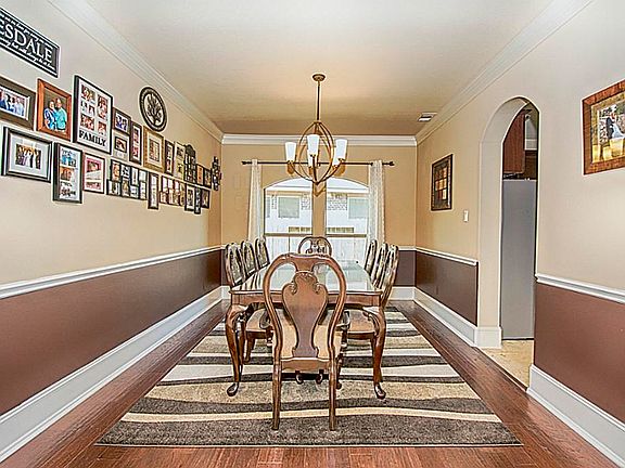 5th image of 992 Catania Ln