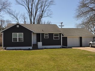 757 Estroy Dr NE, Cedar Rapids, IA 52402
