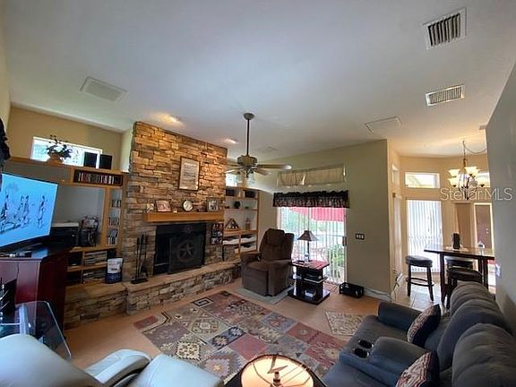 5th image of 32126 Wolf Branch Ln