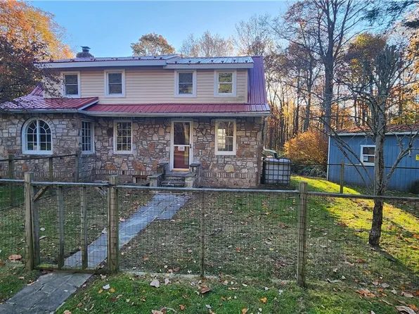 4382 Ridge Rd, Stoystown, PA 15563