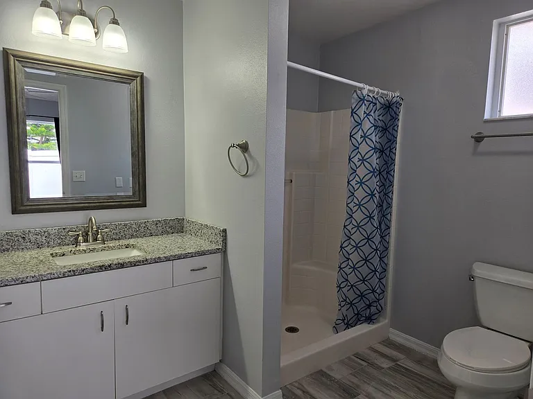 2102 Braxton St — Photo 15