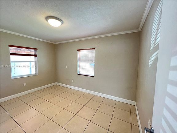 5th image of 645 E 8th Ave #1
