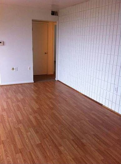 Front Entry/Living Room