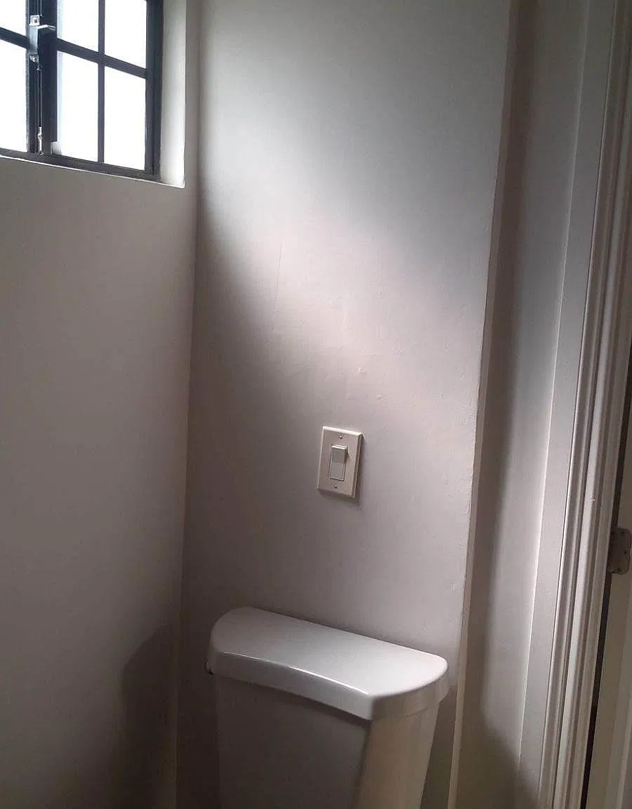 1233 Gordon St — Photo 4