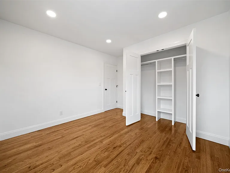 3914 Waverly Ave #2 — Photo 11