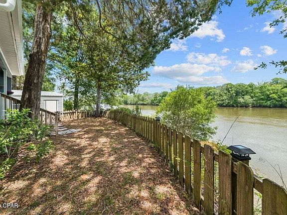4th image of 439 Big Cedar Rd