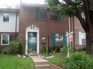 318 E Maple Ave, Sterling, VA 20164