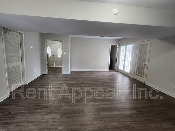 5th image of 505 San Remo Ct
