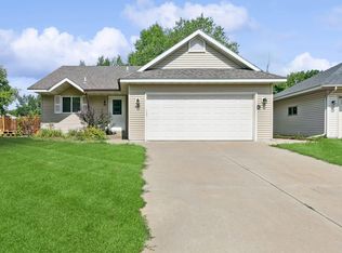437 Cedarwood Ct, Waite Park, MN 56387