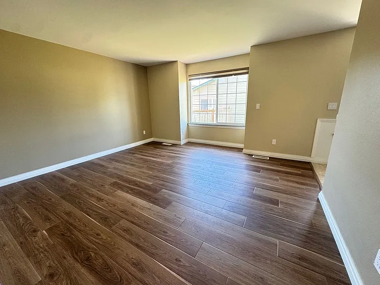 1108 Maddox Creek Ln — Photo 12