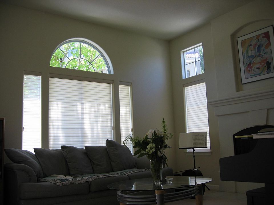 2nd image of 45 Arroyo View Cir