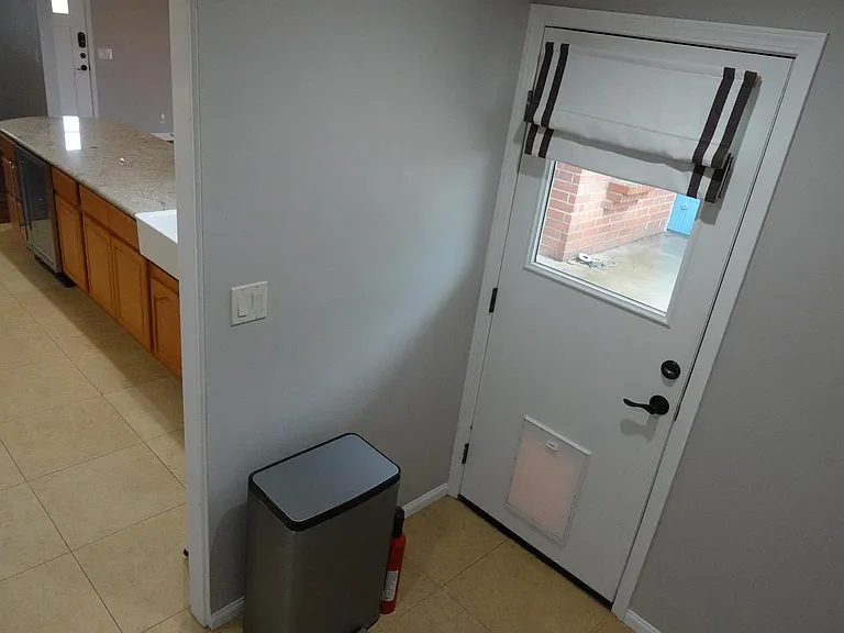 1006 Maertin Ln — Photo 14