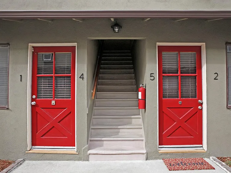 6256 Beck Ave #4 — Photo 1