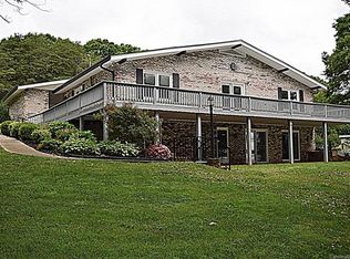 5194 Glenwood St, Sherrills Ford, NC 28673