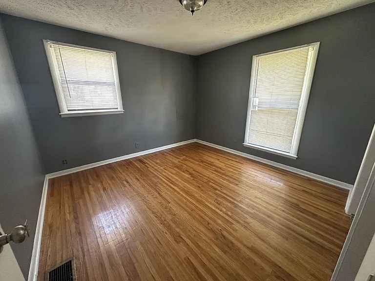 646 Briarwood Rd #A — Photo 7