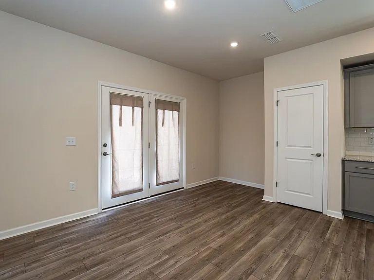 1517 Rhodes Pond St — Photo 17