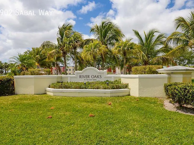 3902 Sabal Way — Photo 1
