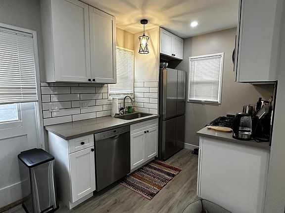 5th image of 704 W California Ave APT A