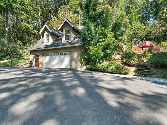 3rd image of 53 Southwest Dr