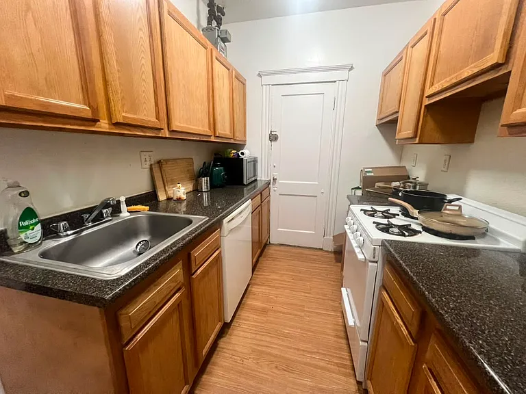 235 Park Dr #34 — Photo 7