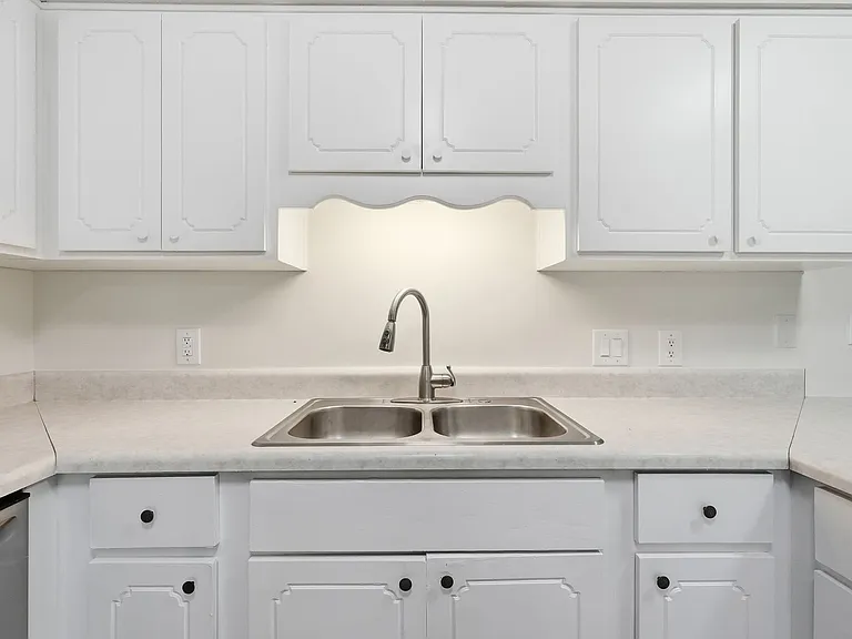 403B Yancey St — Photo 18