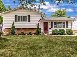 13774 Heatherwood Dr, Brookpark, OH